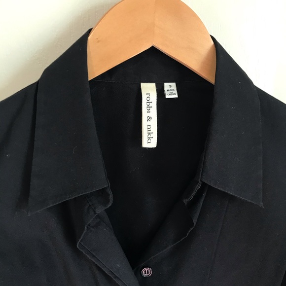 Robbi and Nikki black shirt w puff short sleeves - Picture 9 of 16